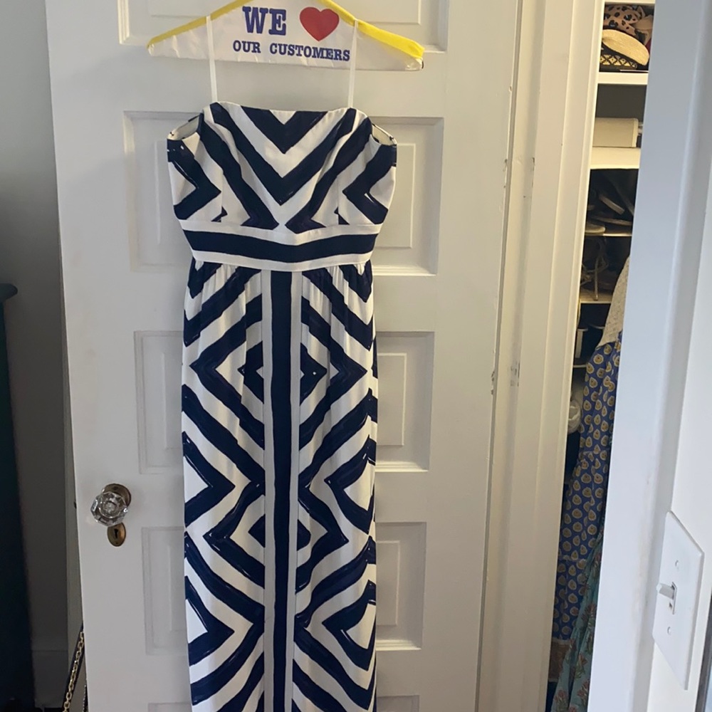 Vineyard Vines strapless maxi dress